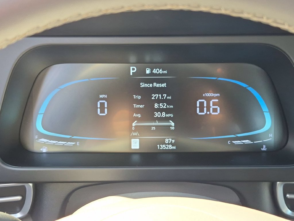 Used 2026 Hyundai Elantra Sport FWD image 16
