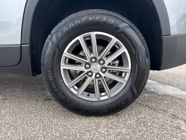 Certified 2023 Chevrolet Traverse LT image 9