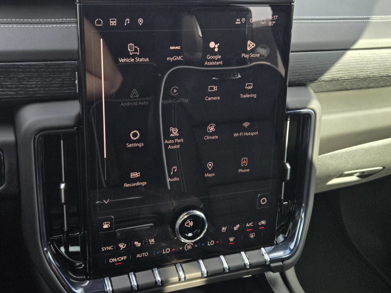 New 2026 GMC Yukon AT4 Ultimate AWD/4WD image 13