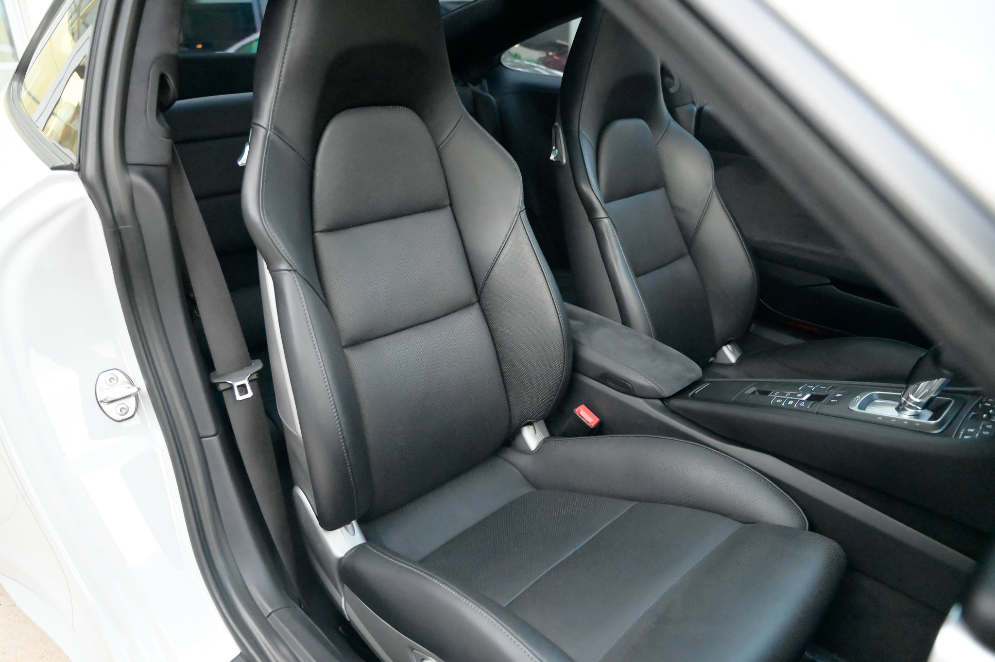 Used 2019 Porsche 911 Carrera GTS image 40