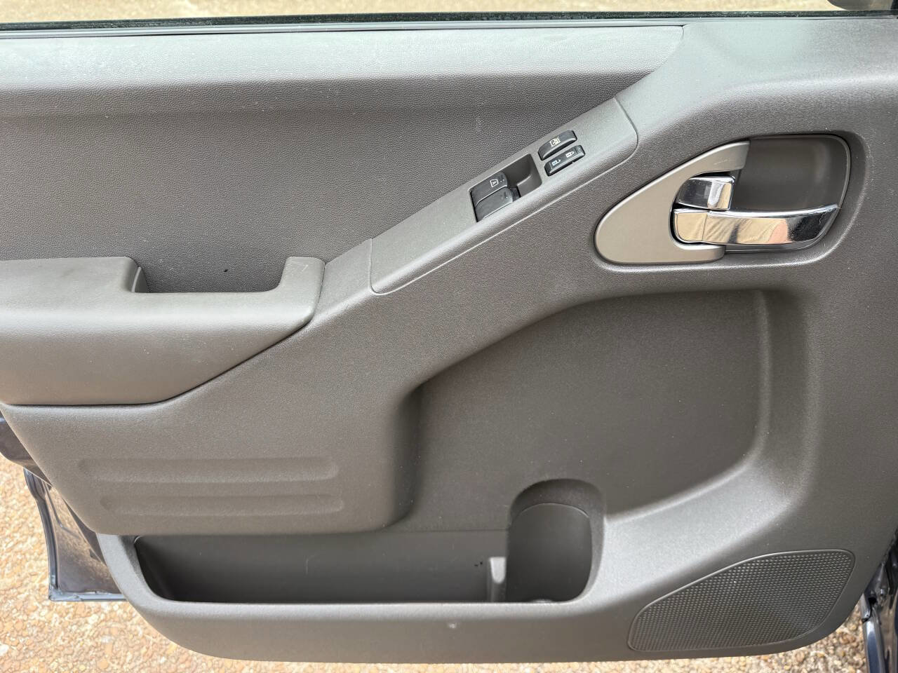 Used 2016 Nissan Frontier Desert Runner image 14