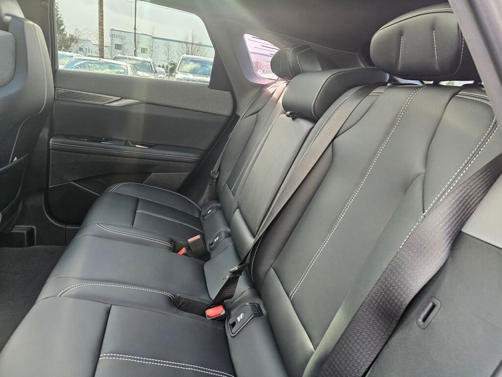 New 2026 Cadillac Optiq Luxury 1 image 21