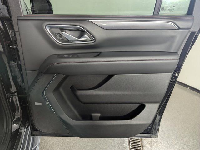Used 2023 Chevrolet Suburban RST w/ Luxury Package AWD/4WD image 19