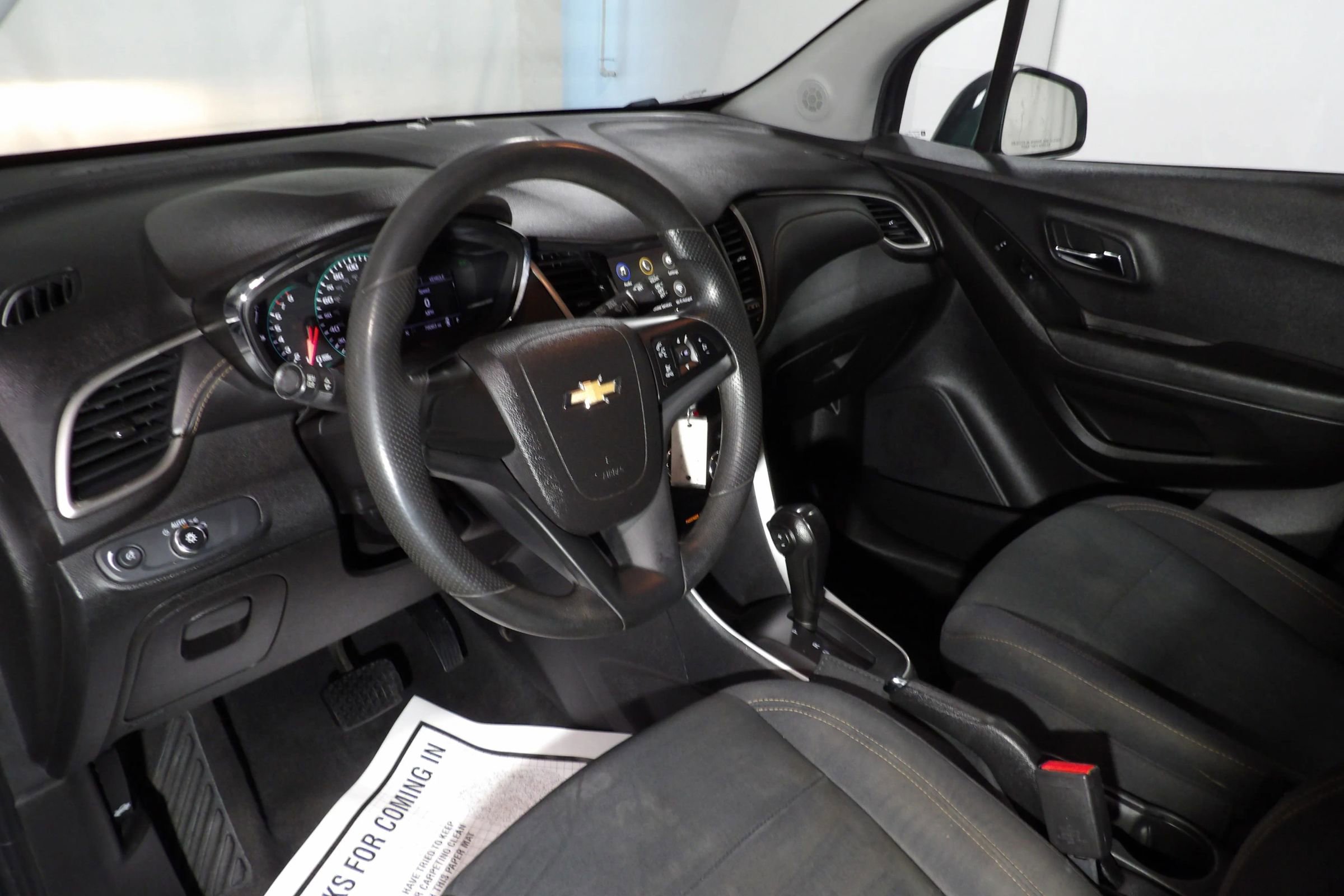 Used 2019 Chevrolet Trax LS FWD image 9