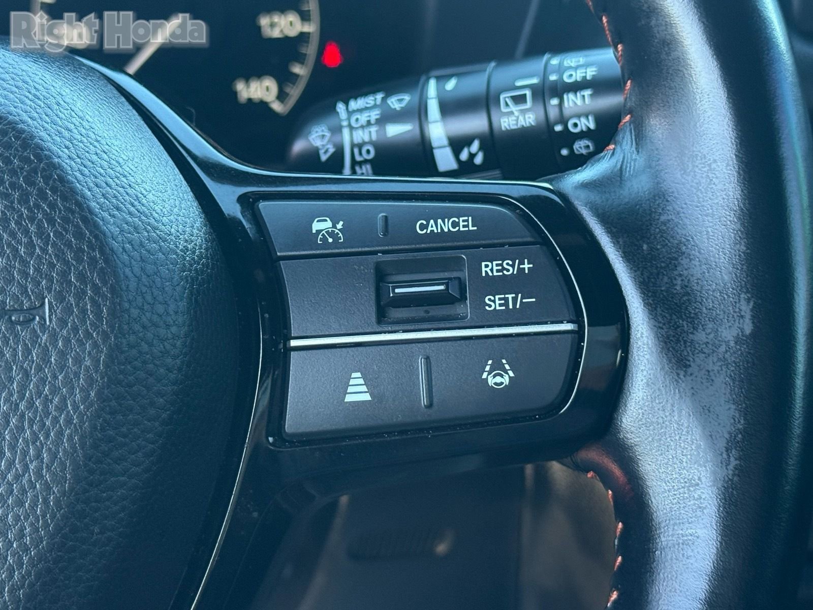 Used 2025 Honda HR-V Sport image 16