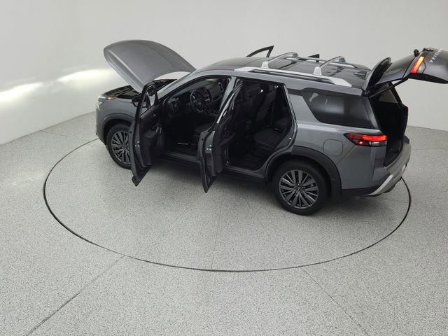 Used 2025 Nissan Pathfinder SL w/ SL Premium Package image 20