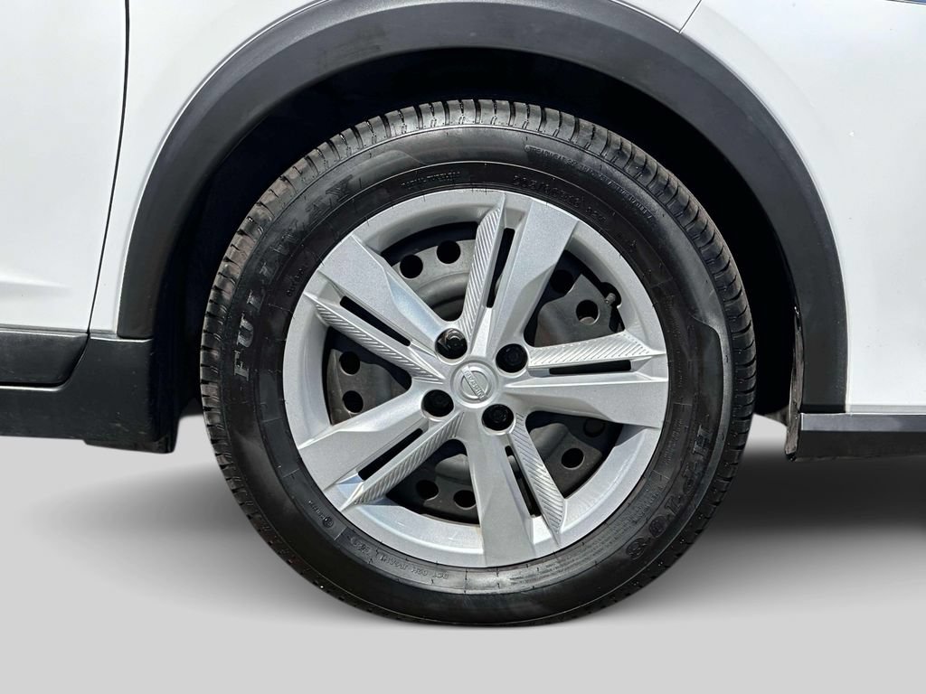 Used 2023 Nissan Kicks S FWD image 6