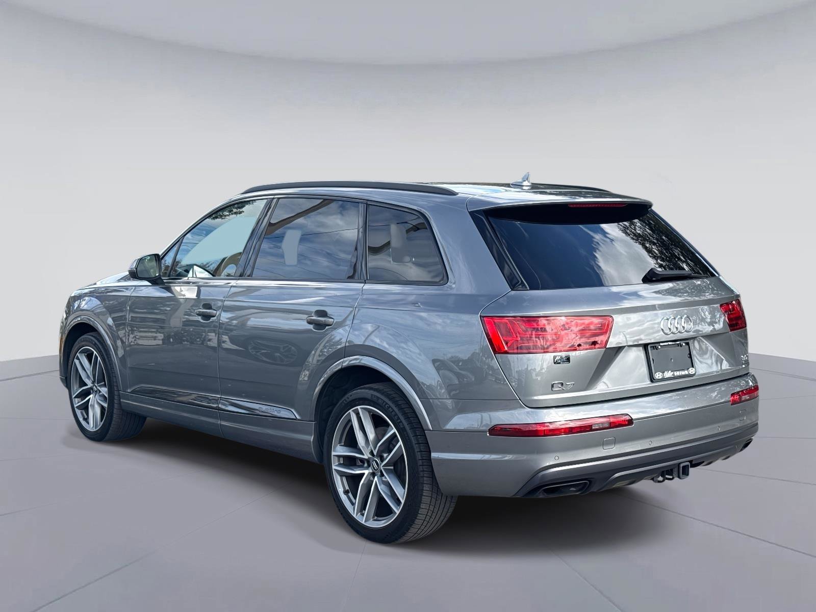Used 2018 Audi Q7 3.0T Prestige image 5