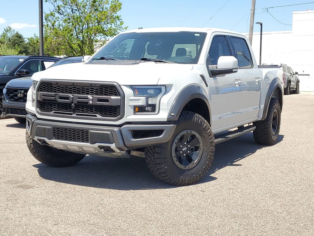 Used 2017 Ford F150 Raptor w/ Equipment Group 802A Luxury AWD/4WD image 35