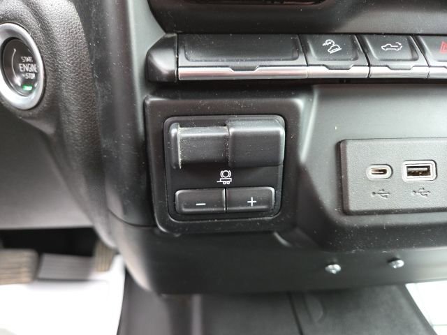 Used 2021 Chevrolet Silverado 2500 LT w/ Convenience Package image 9