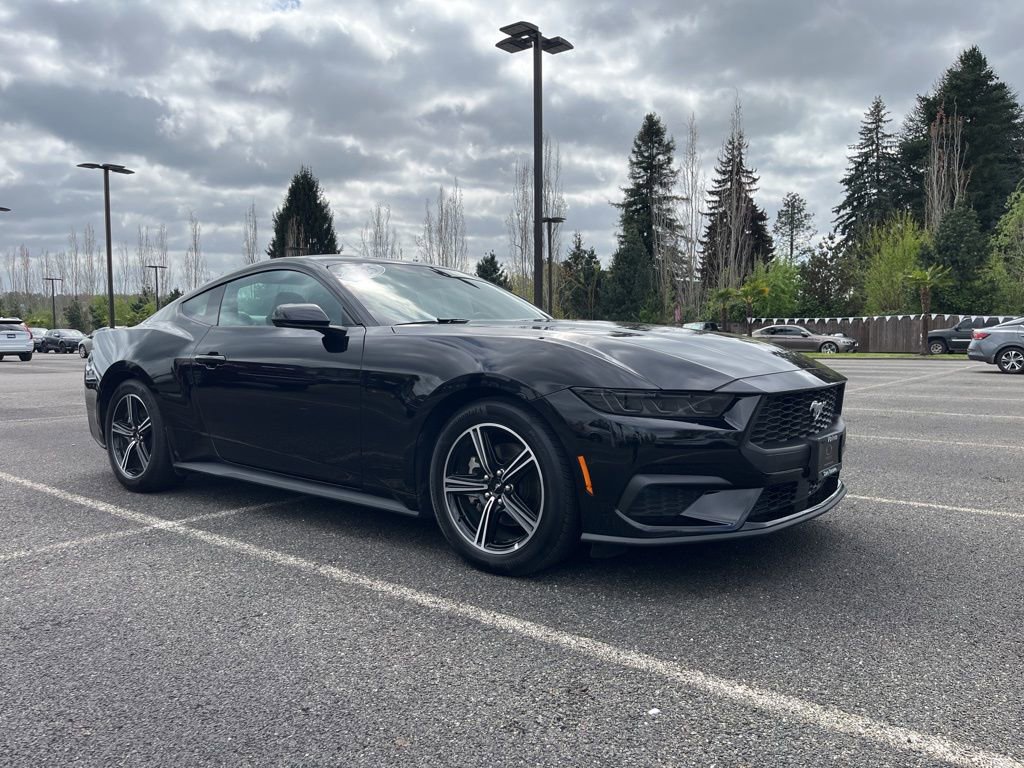 Used 2025 Ford Mustang Premium RWD image 8