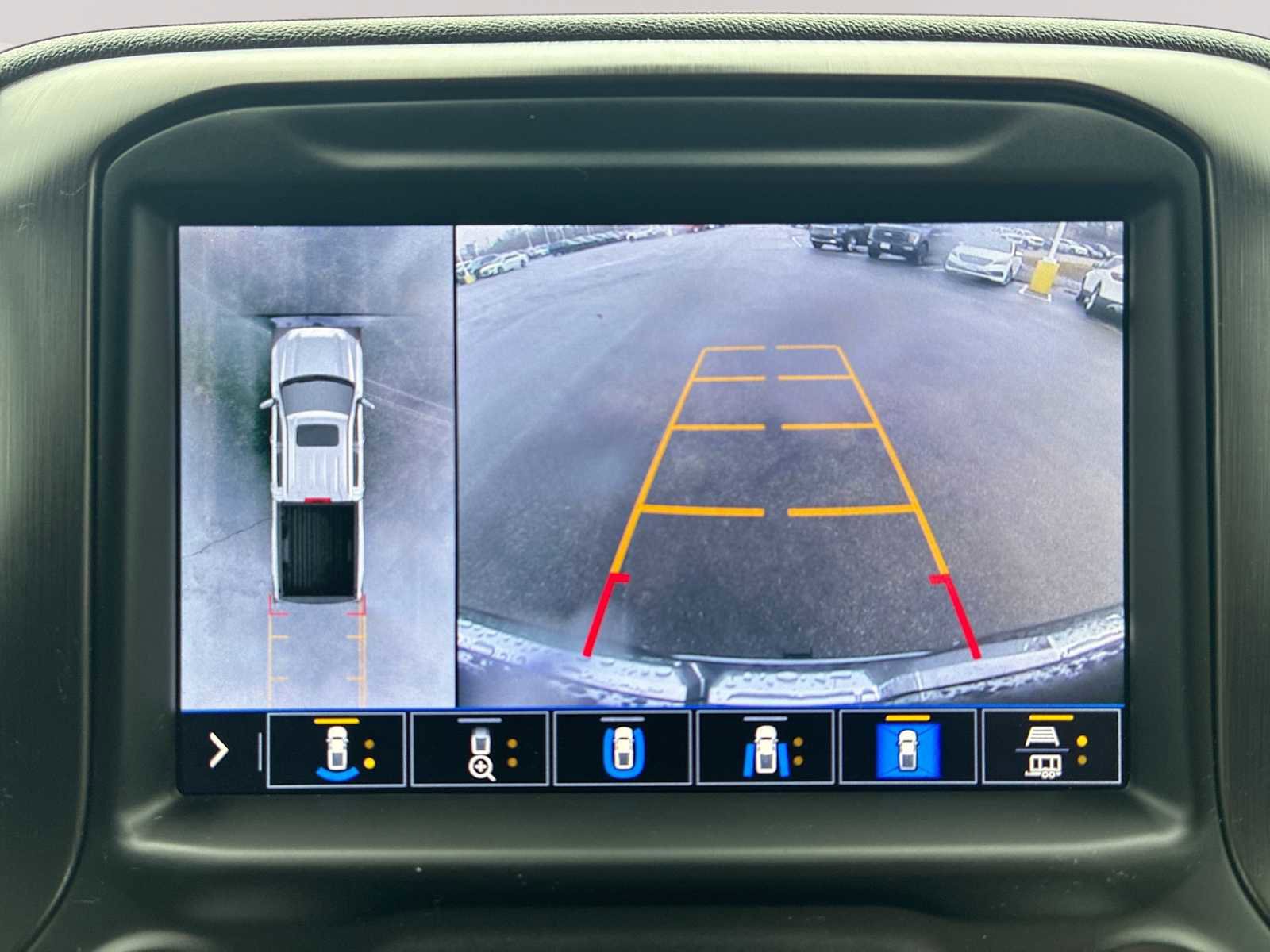 Certified 2020 GMC Sierra 1500 AT4 w/ AT4 Premium Package image 15