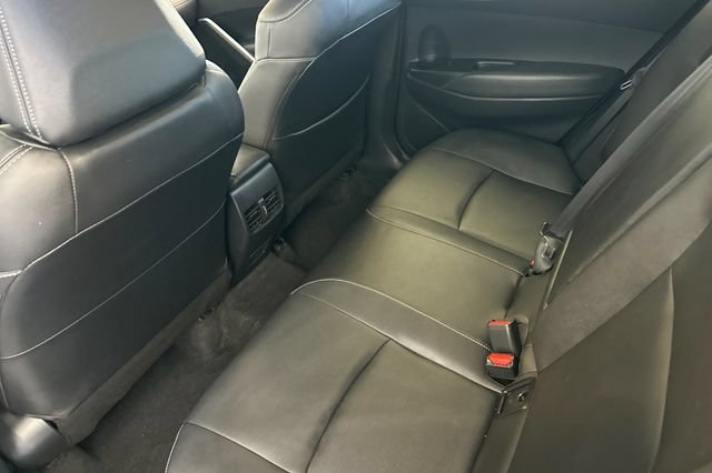 Certified 2025 Toyota Corolla Cross XLE FWD image 16