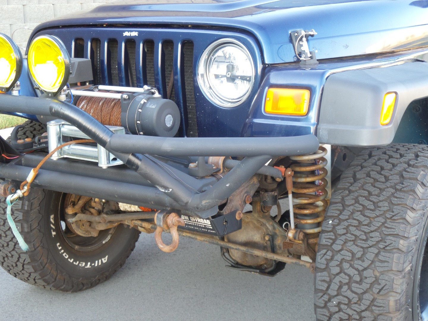 Used 2005 Jeep Wrangler Unlimited w/ Security Group AWD/4WD image 2