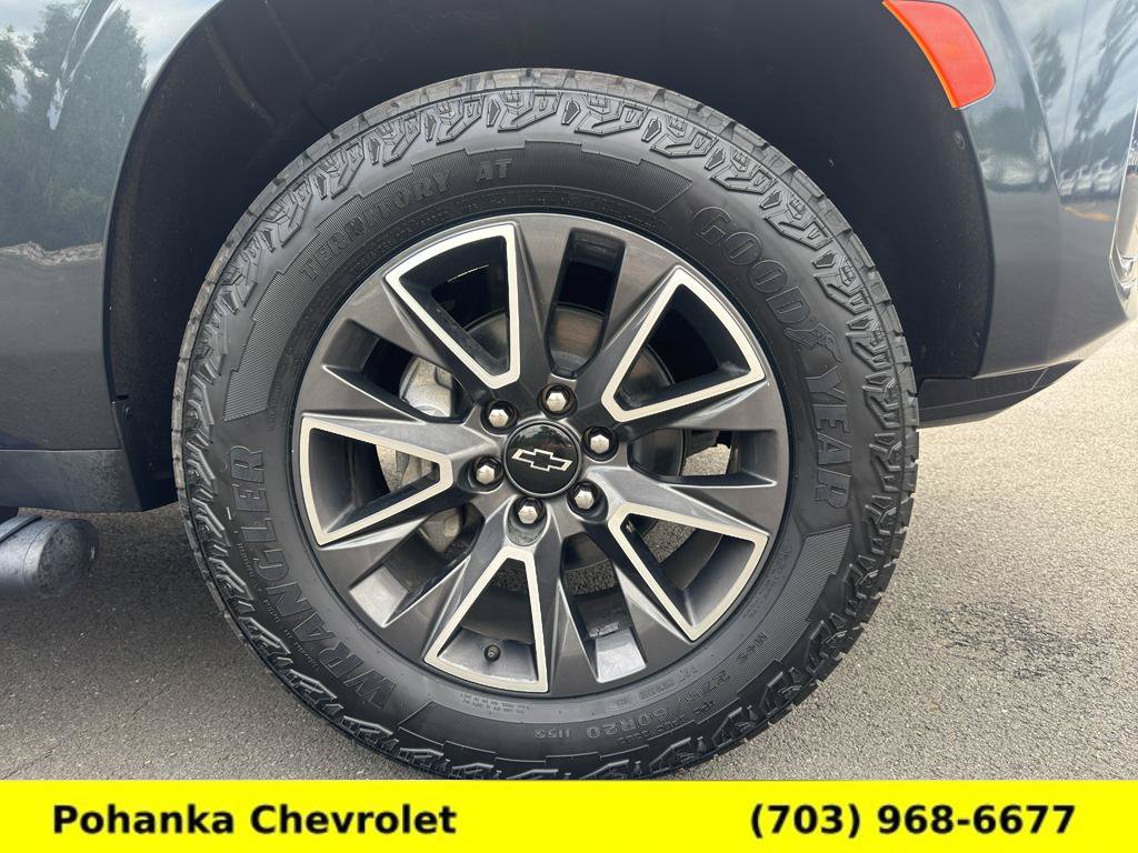 Certified 2022 Chevrolet Tahoe Z71 w/ Luxury Package AWD/4WD image 32