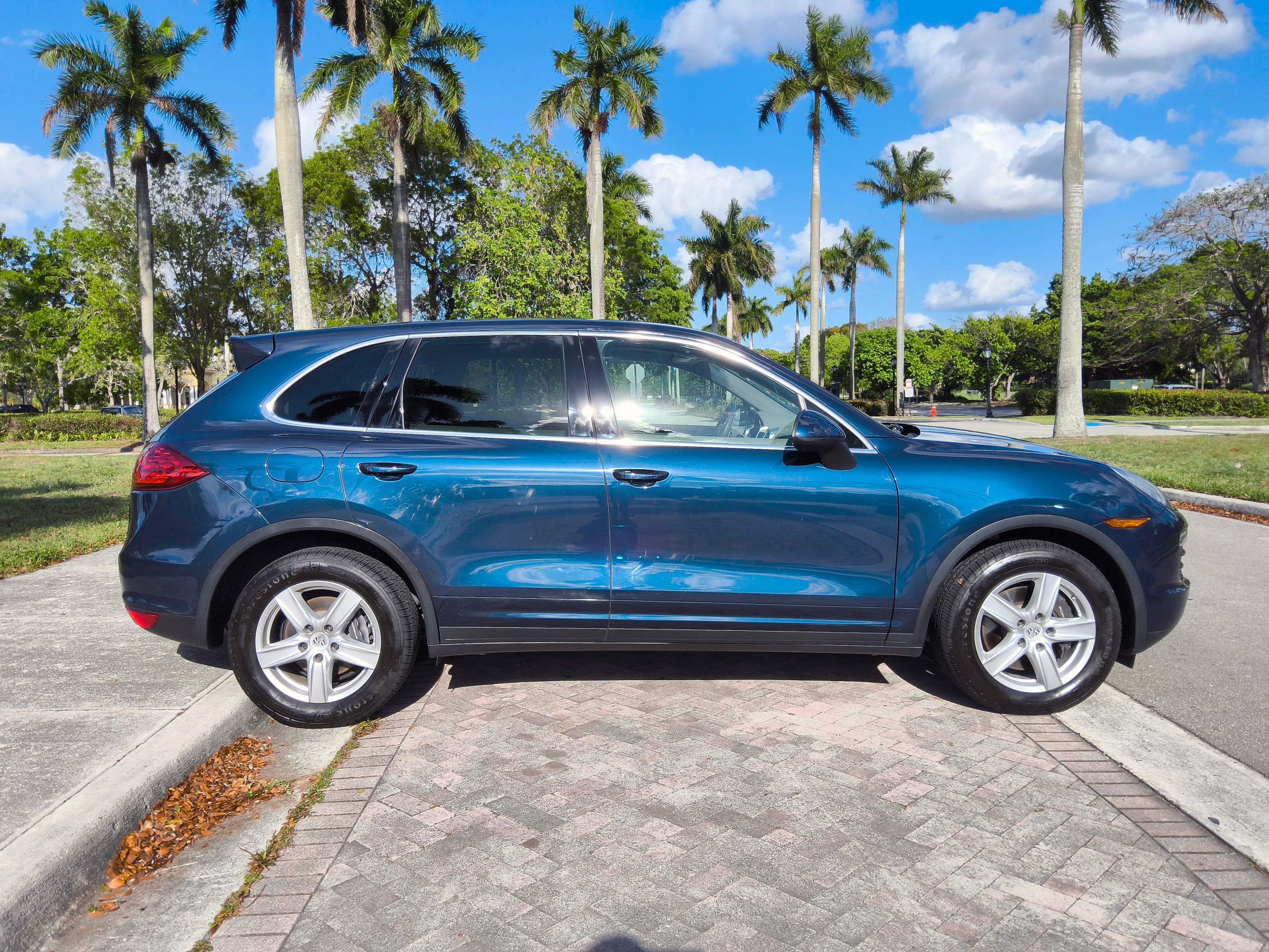 Used 2014 Porsche Cayenne AWD/4WD image 19