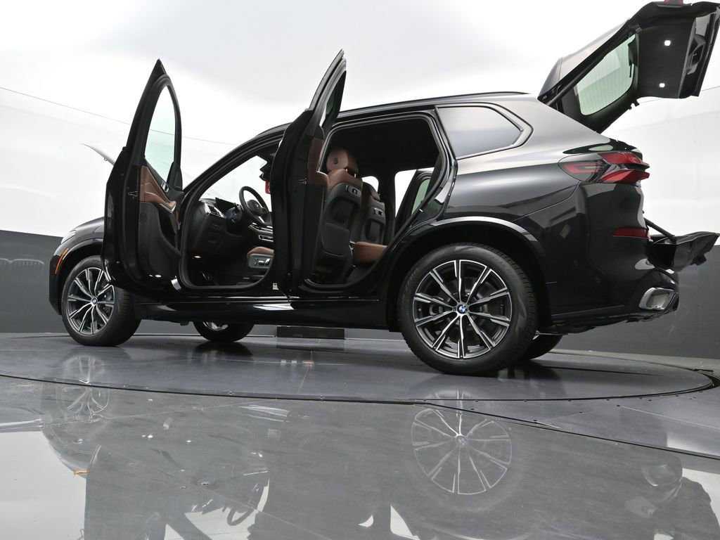 New 2026 BMW X5 xDrive50e w/ M Sport Package image 45
