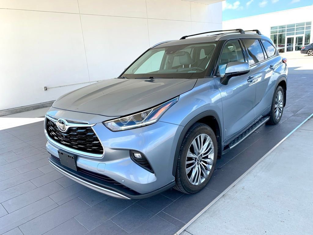 Used 2022 Toyota Highlander Platinum
