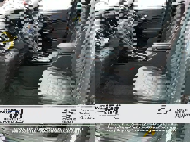 Used 2025 Chevrolet Trax LT image 18