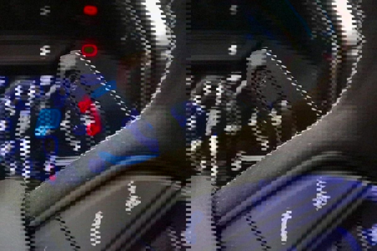 Used 2025 Lamborghini Urus SE image 31