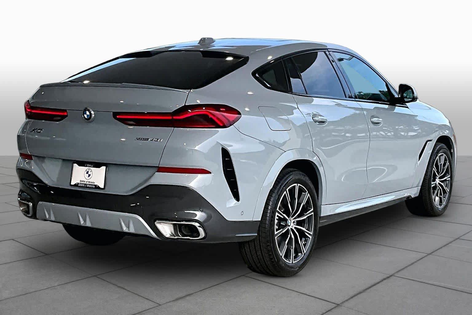Used 2026 BMW X6 xDrive40i AWD/4WD image 12
