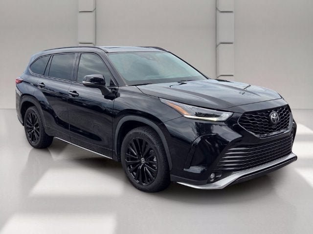 Used 2023 Toyota Highlander XSE AWD/4WD image 7