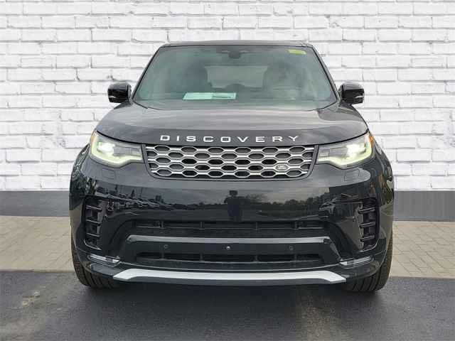 New 2024 Land Rover Discovery Metropolitan Edition AWD/4WD image 9