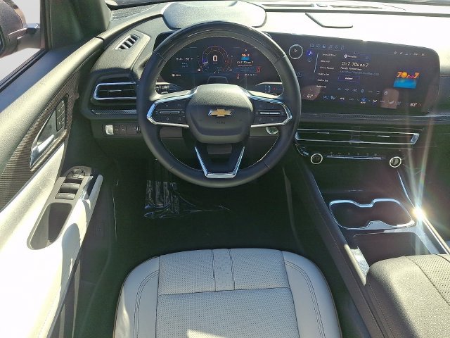 Used 2025 Chevrolet Traverse High Country w/ LPO, Floor Liner Package FWD image 13
