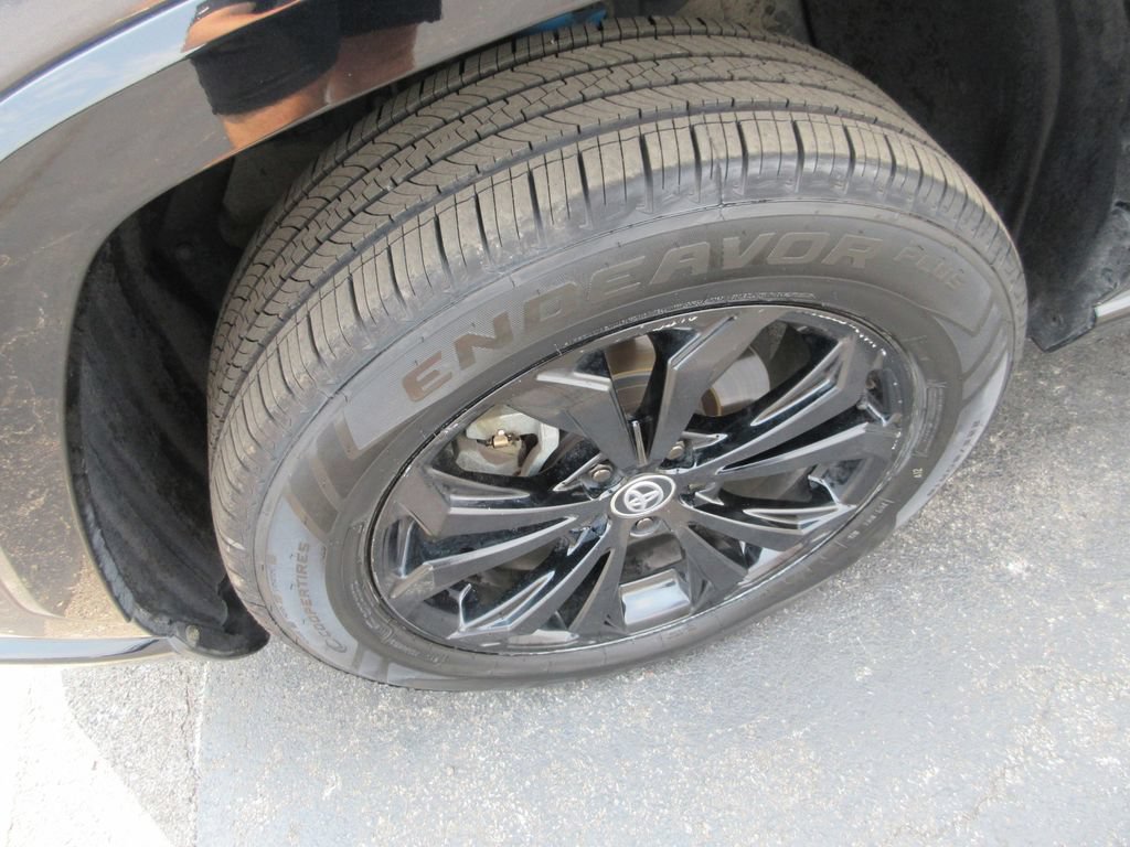 Used 2024 Toyota RAV4 XSE w/ Advanced Technology Package AWD/4WD image 14