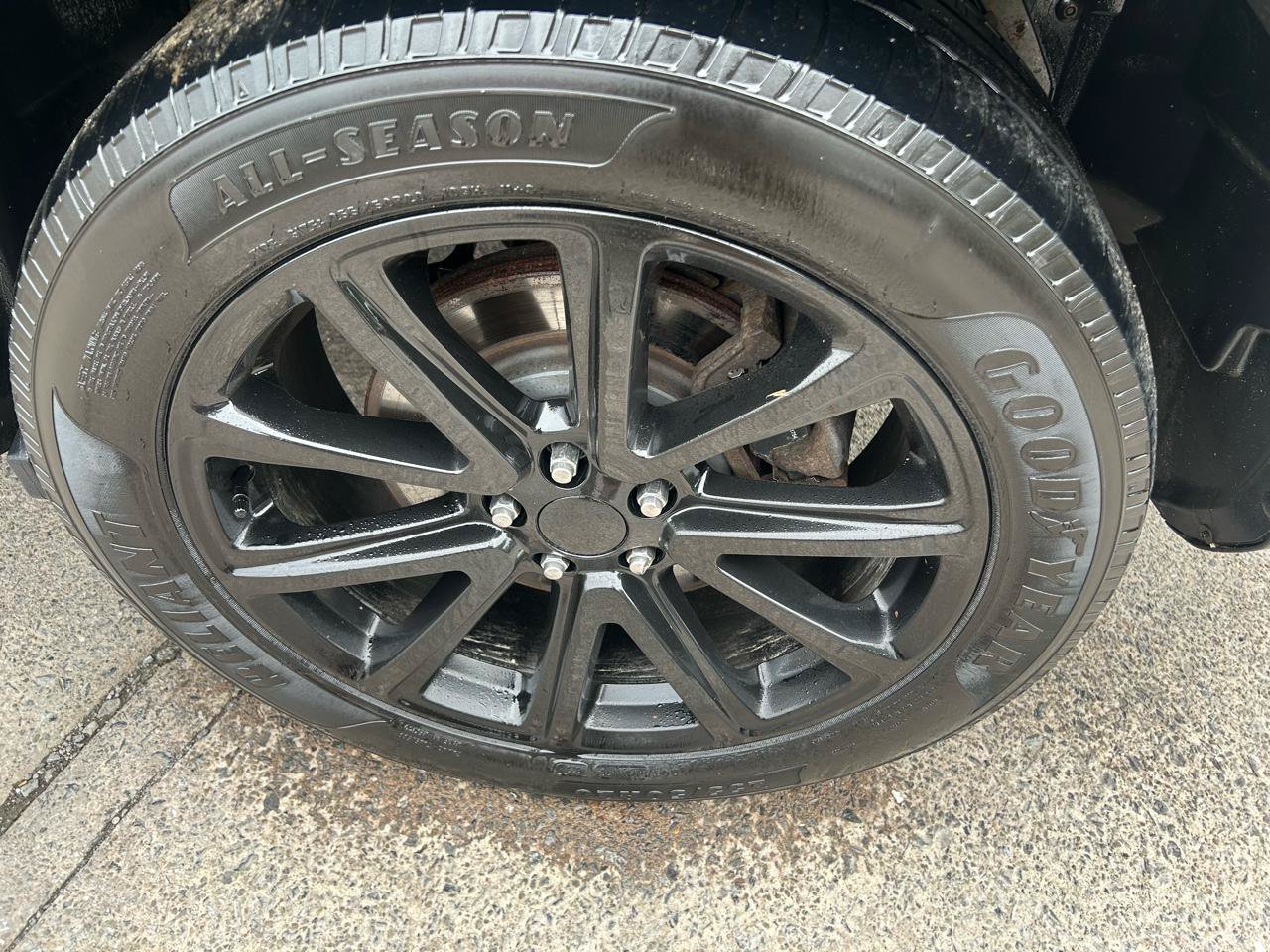 Used 2016 Ford Explorer Limited w/ Equipment Group 301A AWD/4WD image 12
