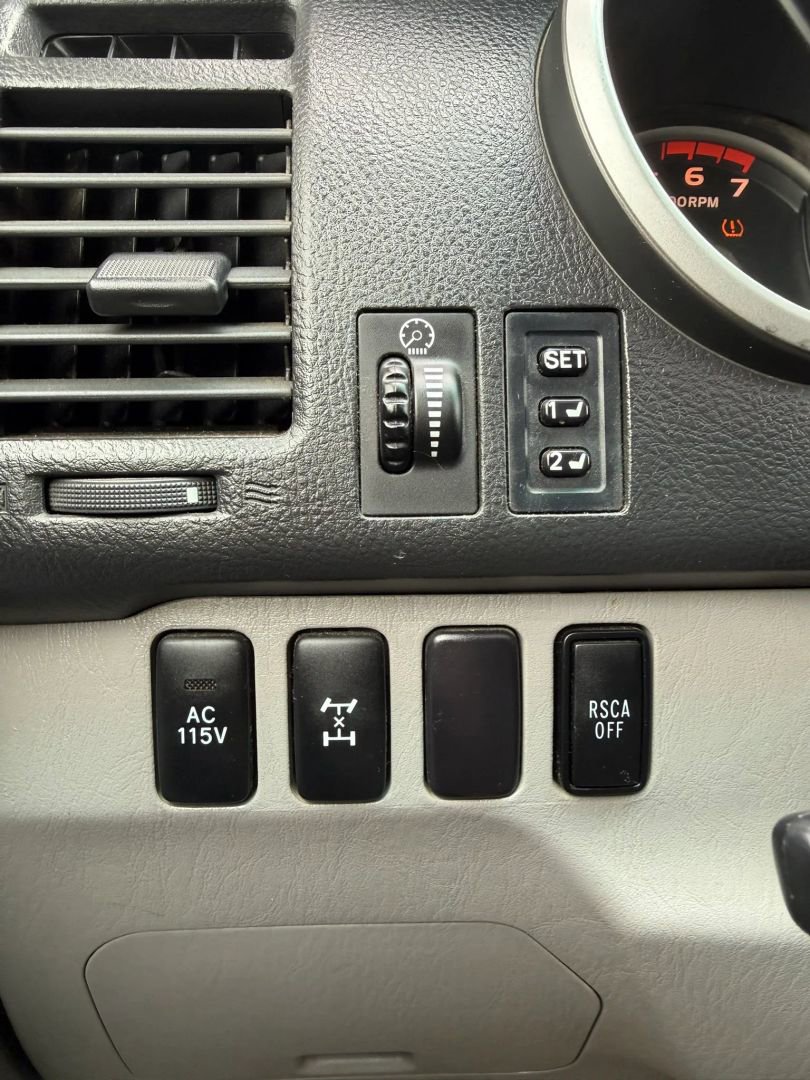 Used 2006 Toyota 4Runner Limited AWD/4WD image 29