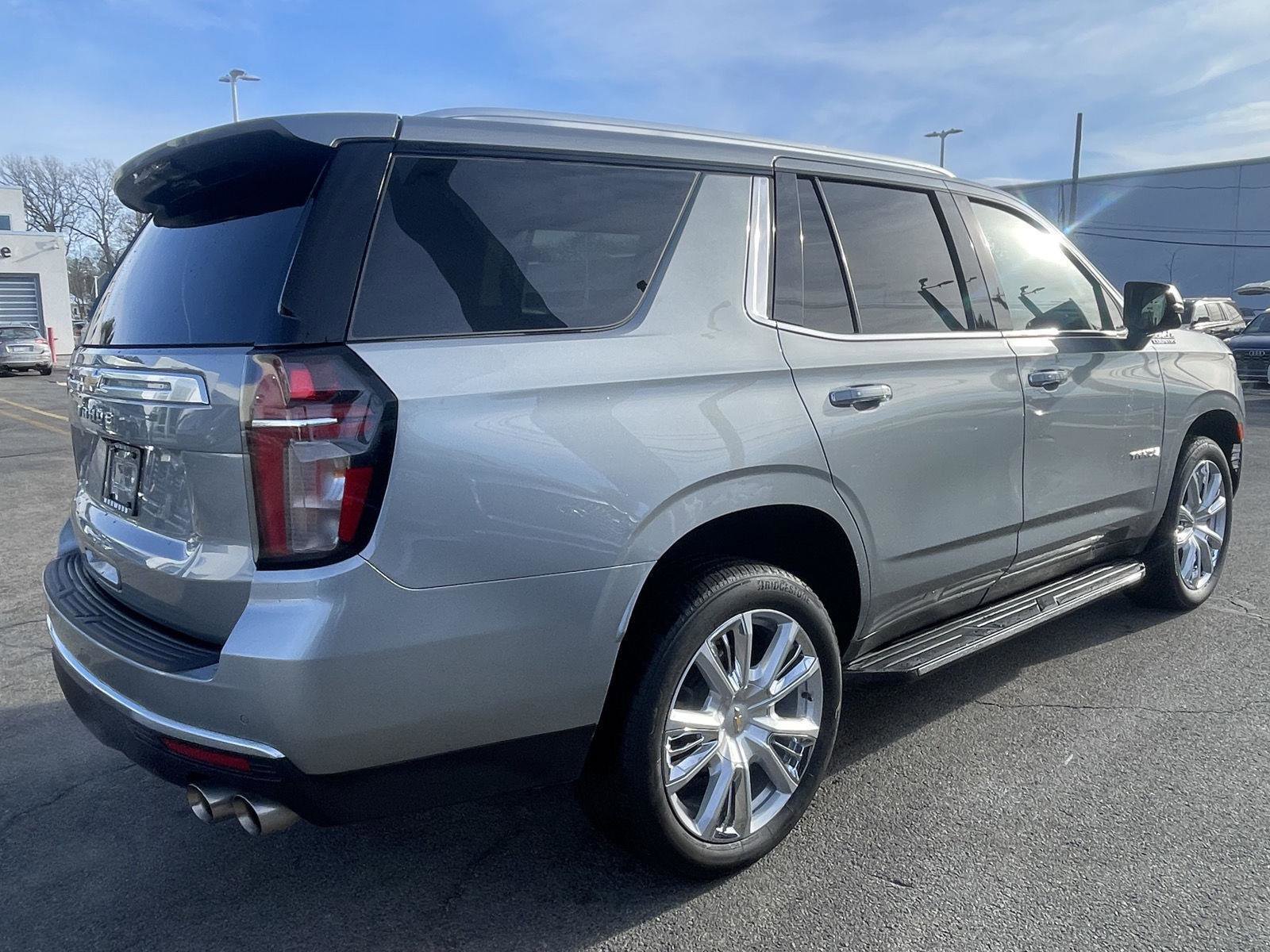 Used 2024 Chevrolet Tahoe High Country image 5