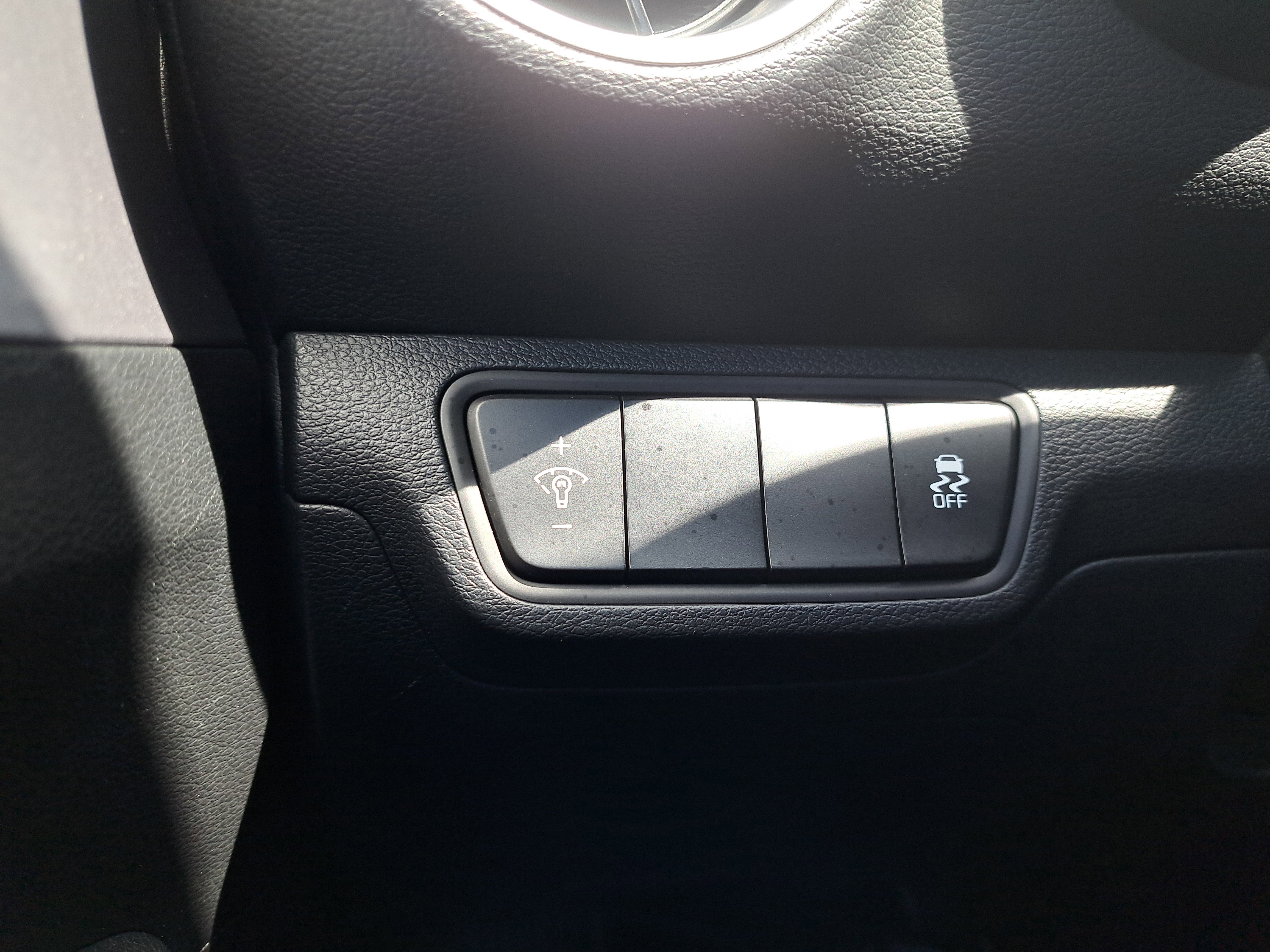 Used 2024 Kia Forte LXS image 30