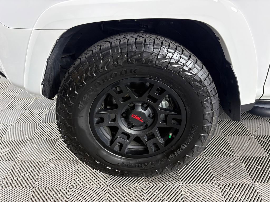Used 2024 Toyota 4Runner TRD Off-Road Premium w/ Moonroof Package AWD/4WD image 11