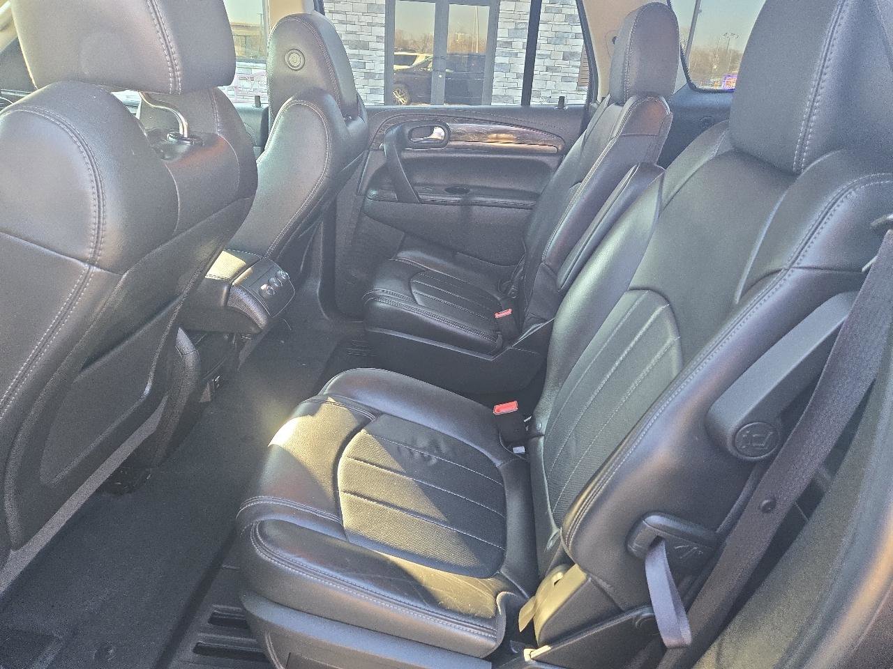 Used 2014 Buick Enclave Leather image 11