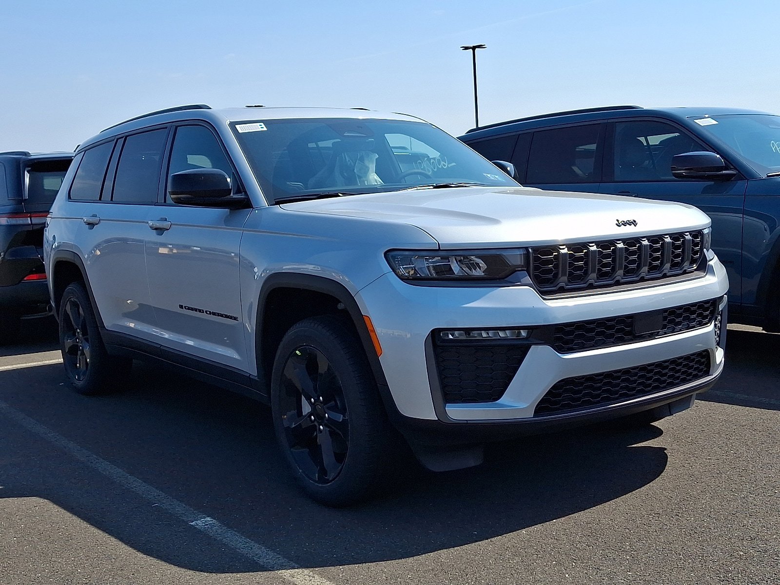 New 2026 Jeep Grand Cherokee L Limited w/ Limited Altitude Package