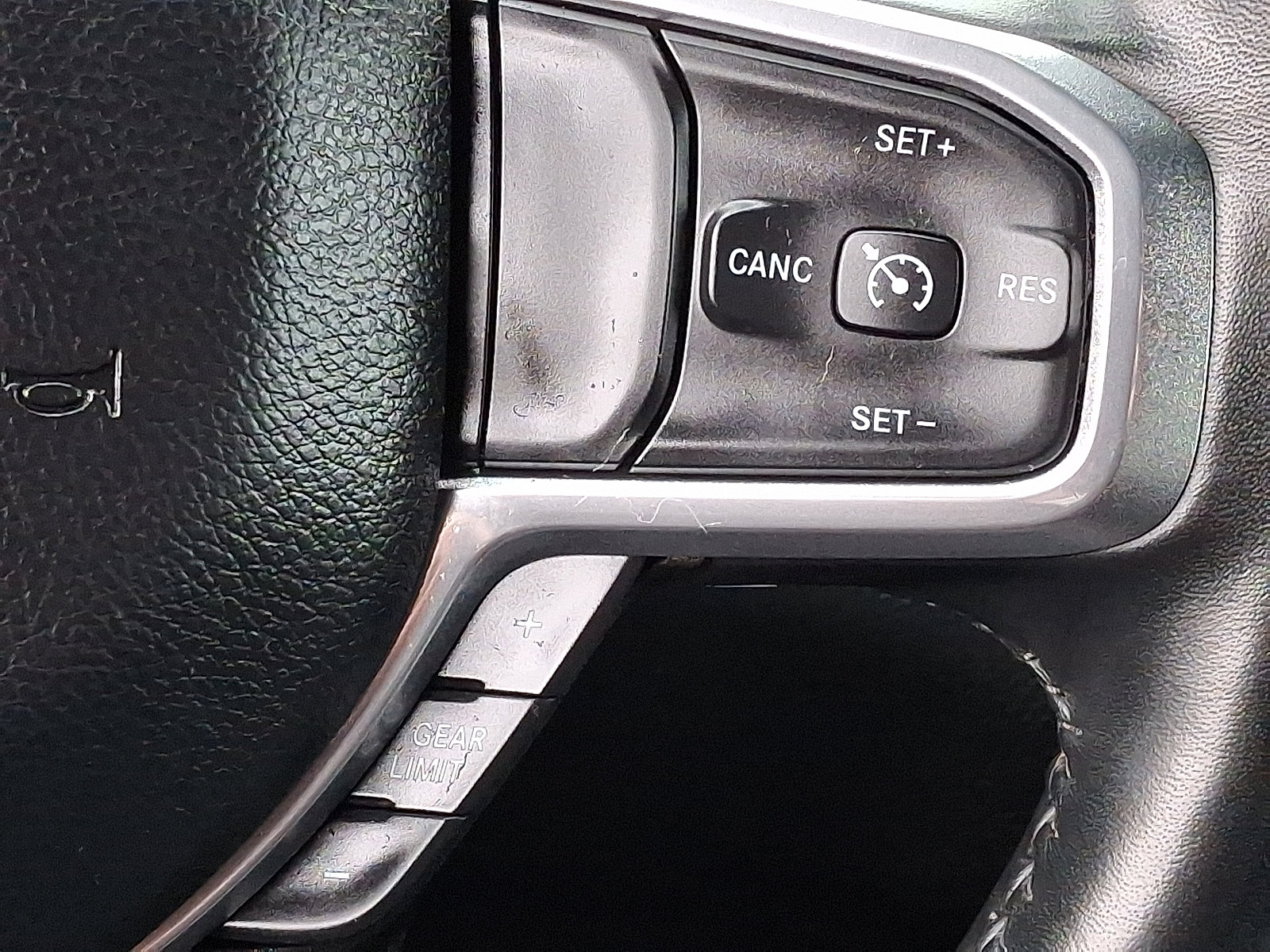 Used 2023 RAM 1500 Laramie image 21