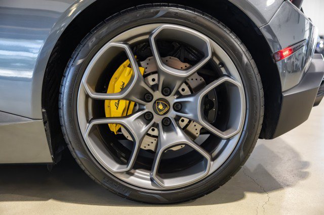 Used 2016 Lamborghini Huracan LP 580-2 image 26