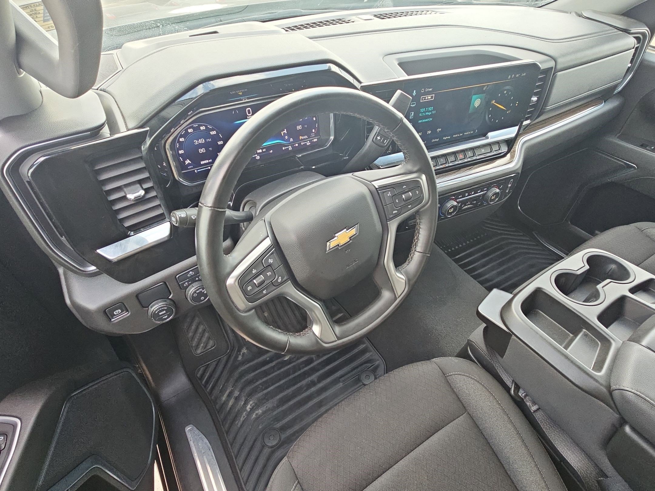 Used 2025 Chevrolet Silverado 1500 LT image 15