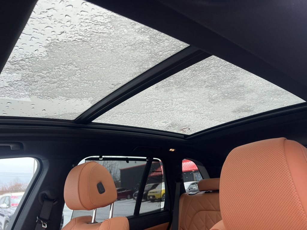 Used 2023 BMW X5 xDrive40i w/ M Sport Package image 8
