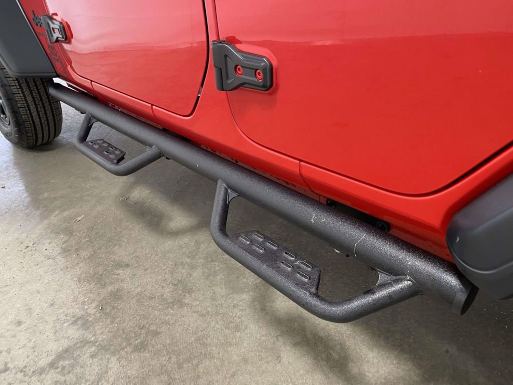 Used 2024 Jeep Wrangler Sport image 8