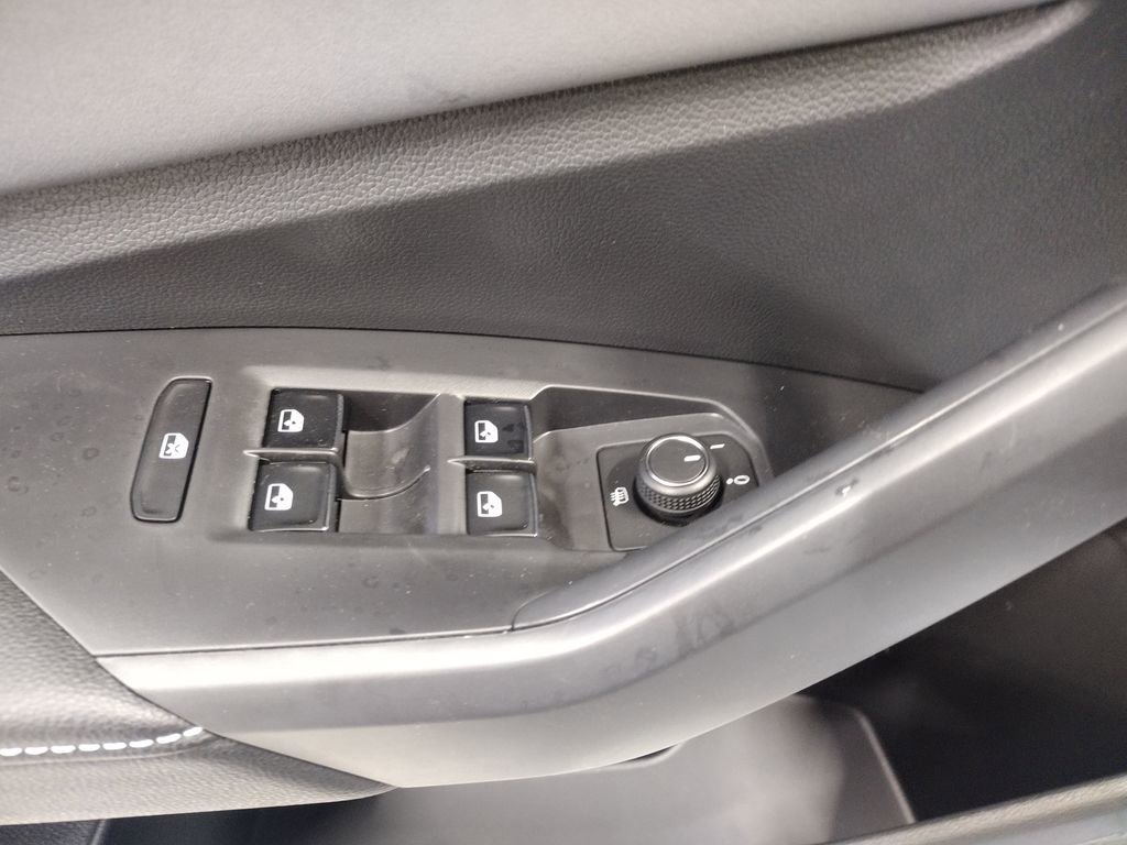 New 2026 Volkswagen Jetta SE FWD image 17