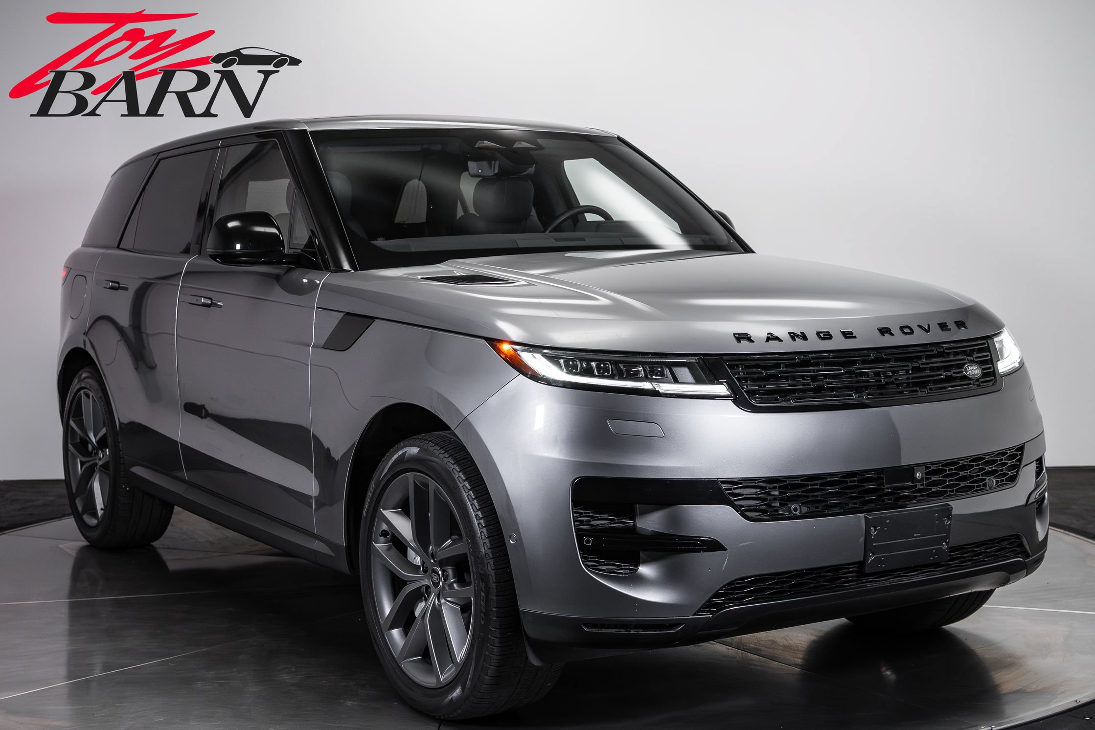 Used 2025 Land Rover Range Rover Sport SE AWD/4WD image 7