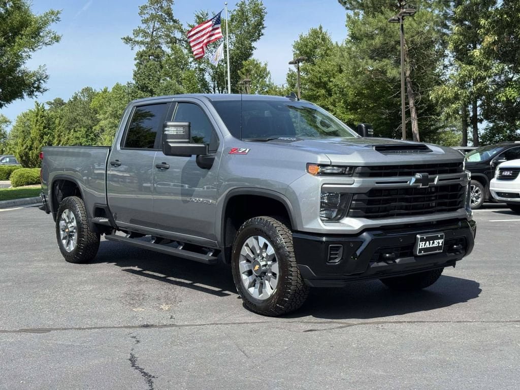 New 2026 Chevrolet Silverado 2500 Custom w/ Custom Value Package AWD/4WD image 2