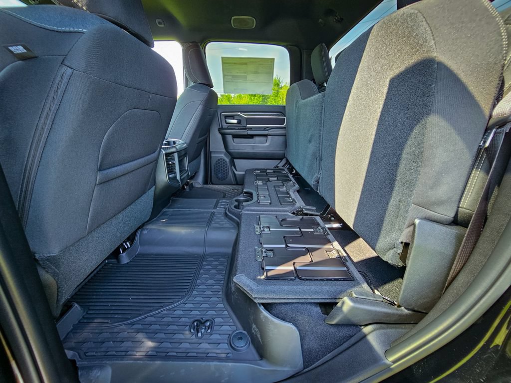 New 2027 RAM 3500 Big Horn AWD/4WD image 37