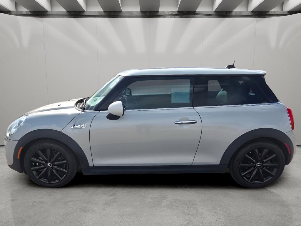 Used 2015 MINI Cooper S image 2