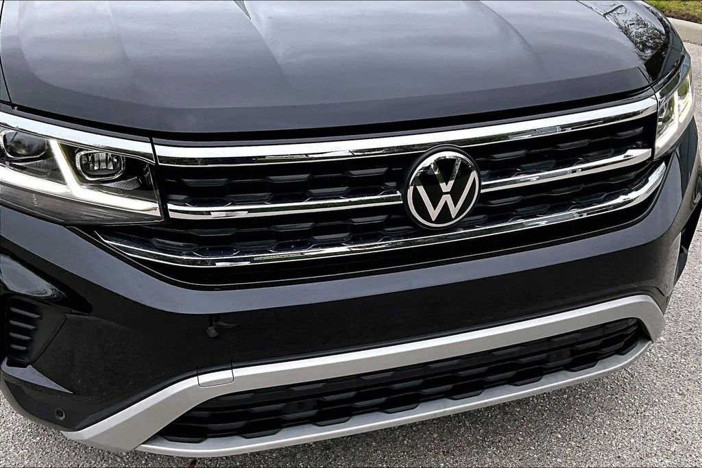 Certified 2023 Volkswagen Atlas Cross Sport SEL image 11