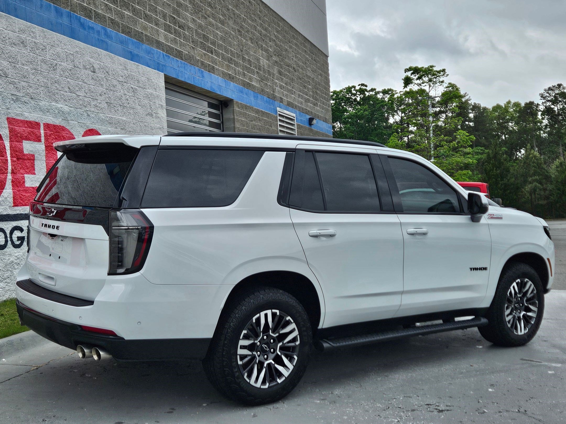 Used 2026 Chevrolet Tahoe Z71 w/ Z71 Off-Road Package AWD/4WD image 7