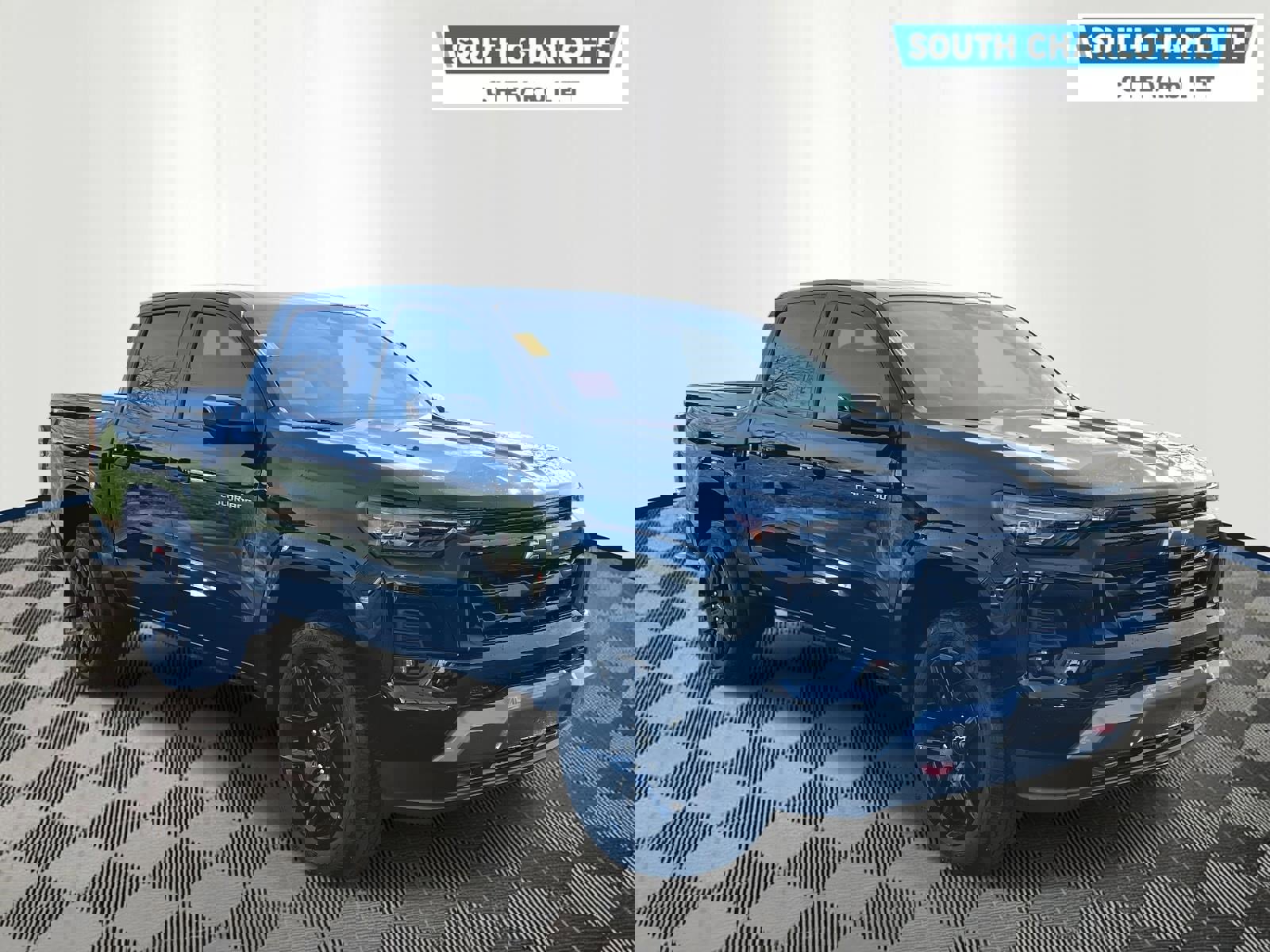 Used 2025 Chevrolet Colorado Z71 w/ Technology Package image 3