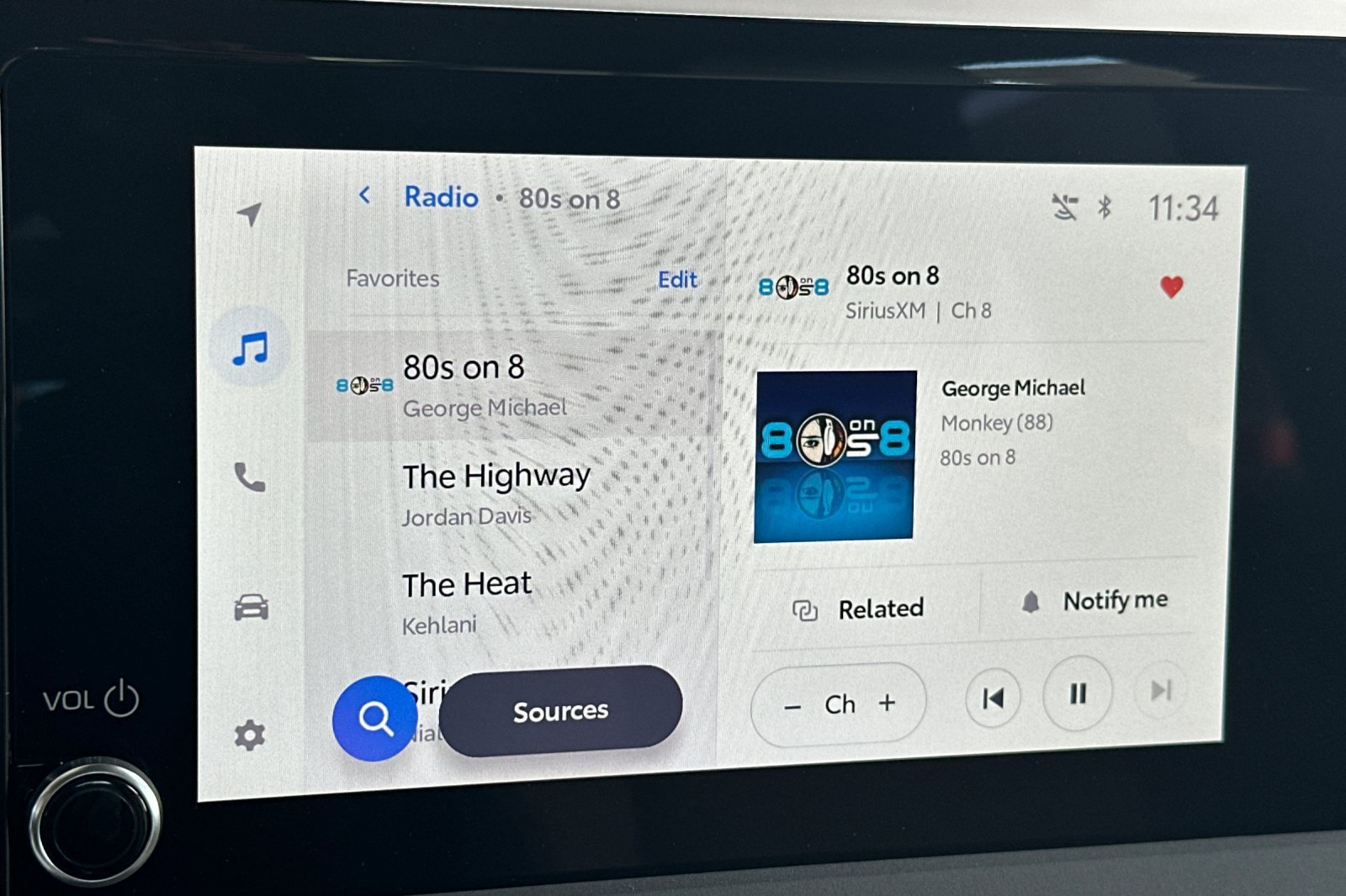 New 2027 Toyota Prius XLE FWD image 15